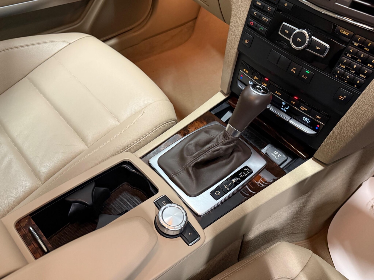 Used Mercedes-Benz E Class 2013 for sale - 76425068: Photo 29