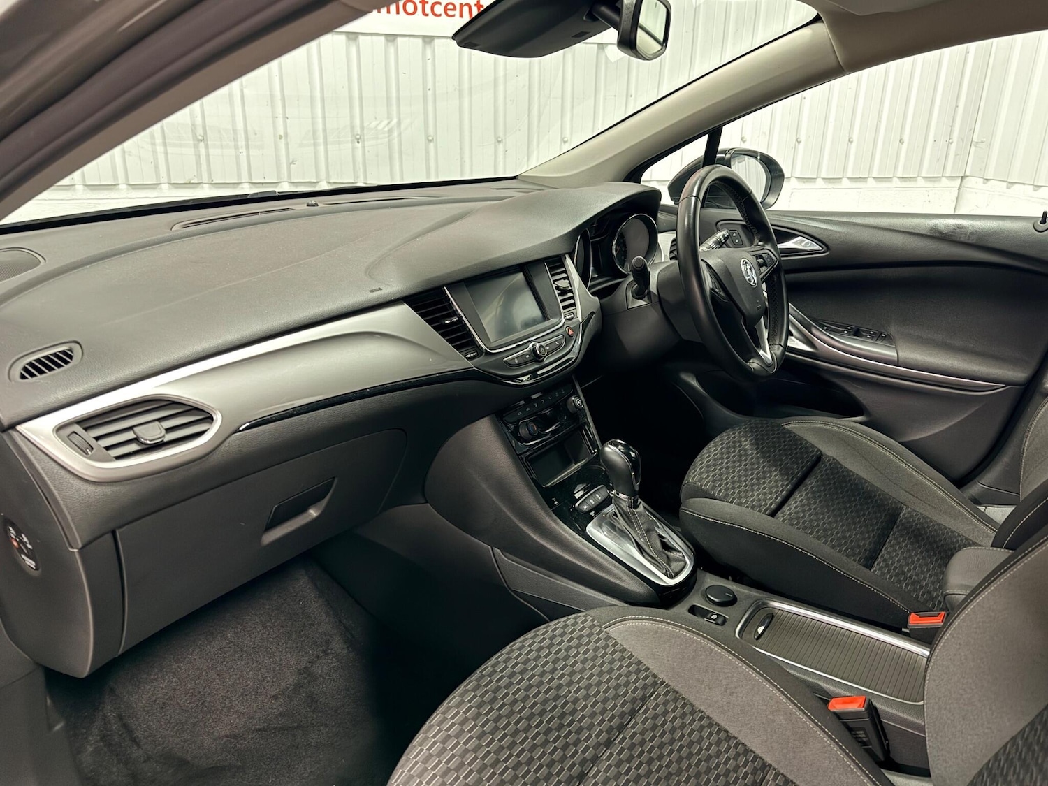 Used Vauxhall Astra for sale - 76729043: Photo 13