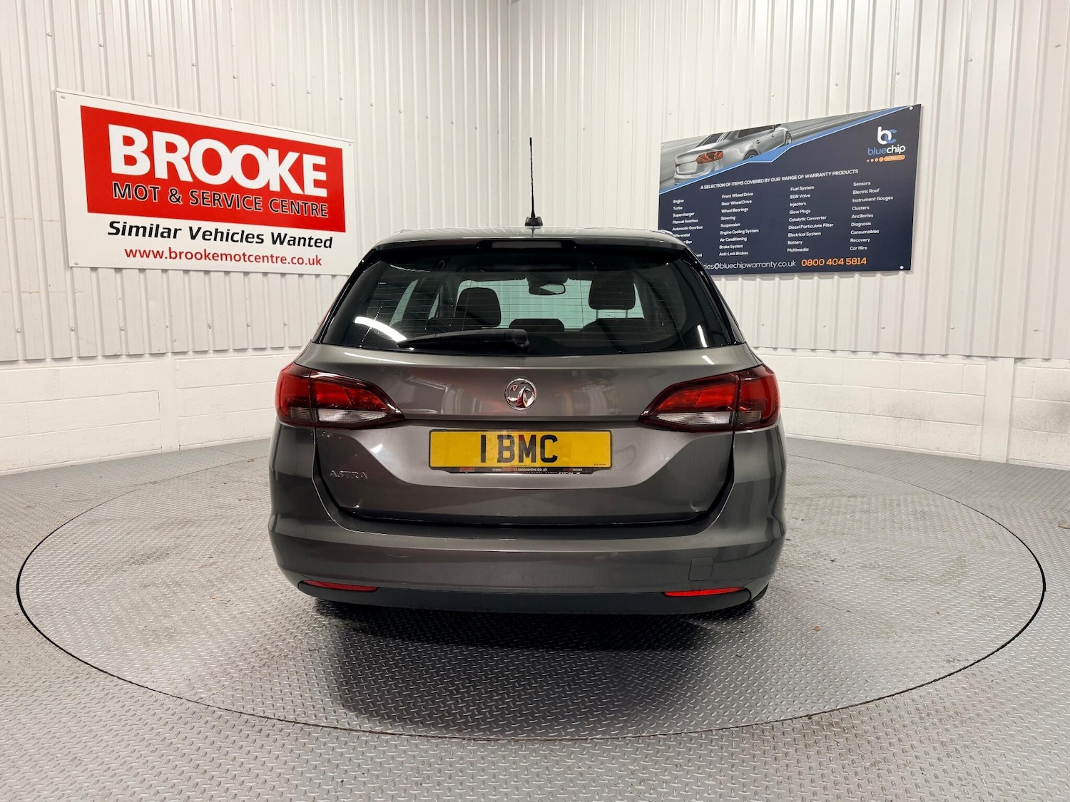 Used Vauxhall Astra for sale - 76729043: Photo 8