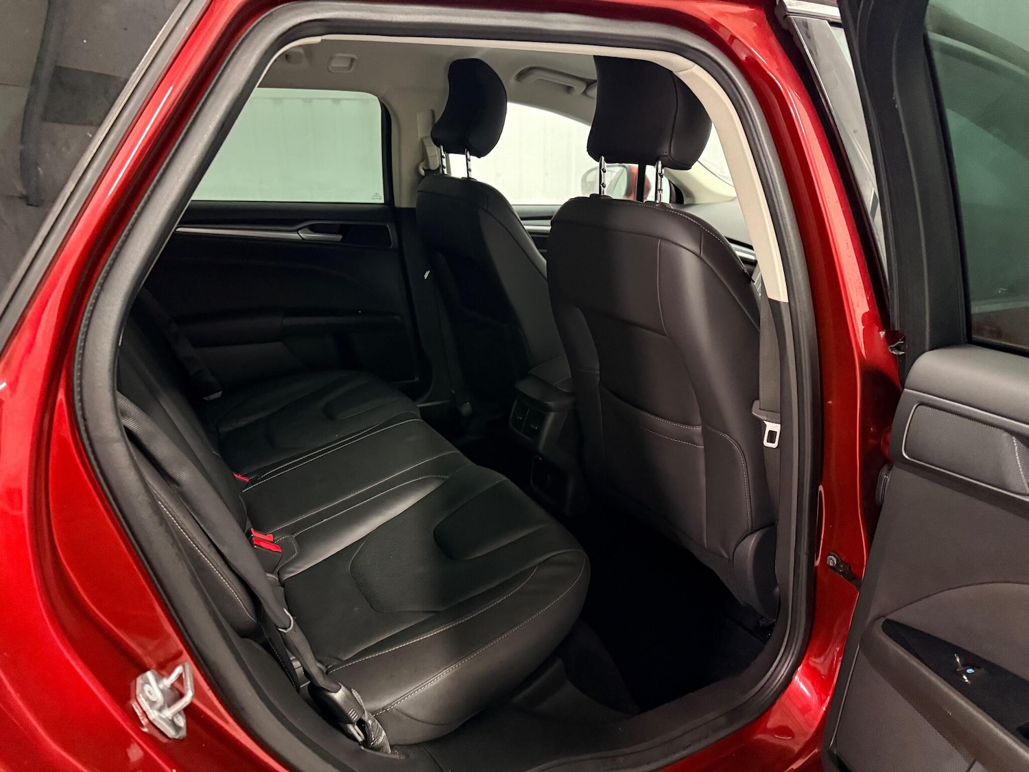 Used Ford Mondeo 2015 for sale - 76886375: Photo 17