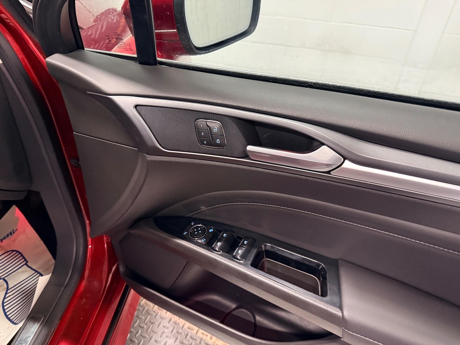 Used Ford Mondeo 2015 for sale - 76886375: Photo 21