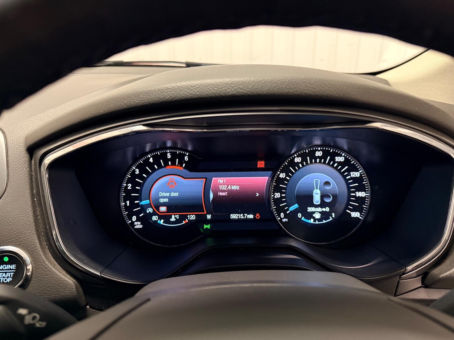 Used Ford Mondeo 2015 for sale - 76886375: Photo 24