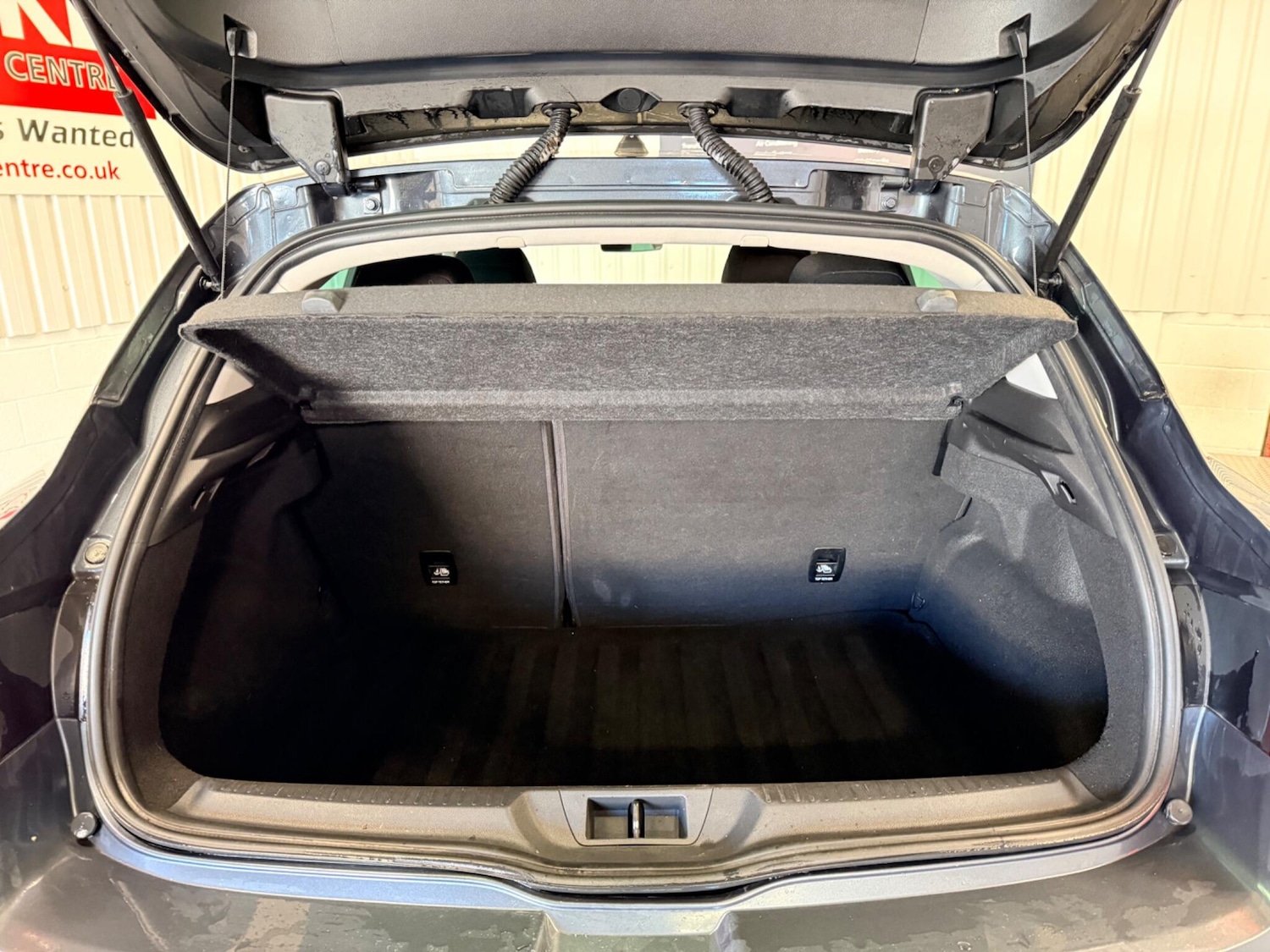 Used Renault Megane 2019 for sale - 77440333: Photo 13