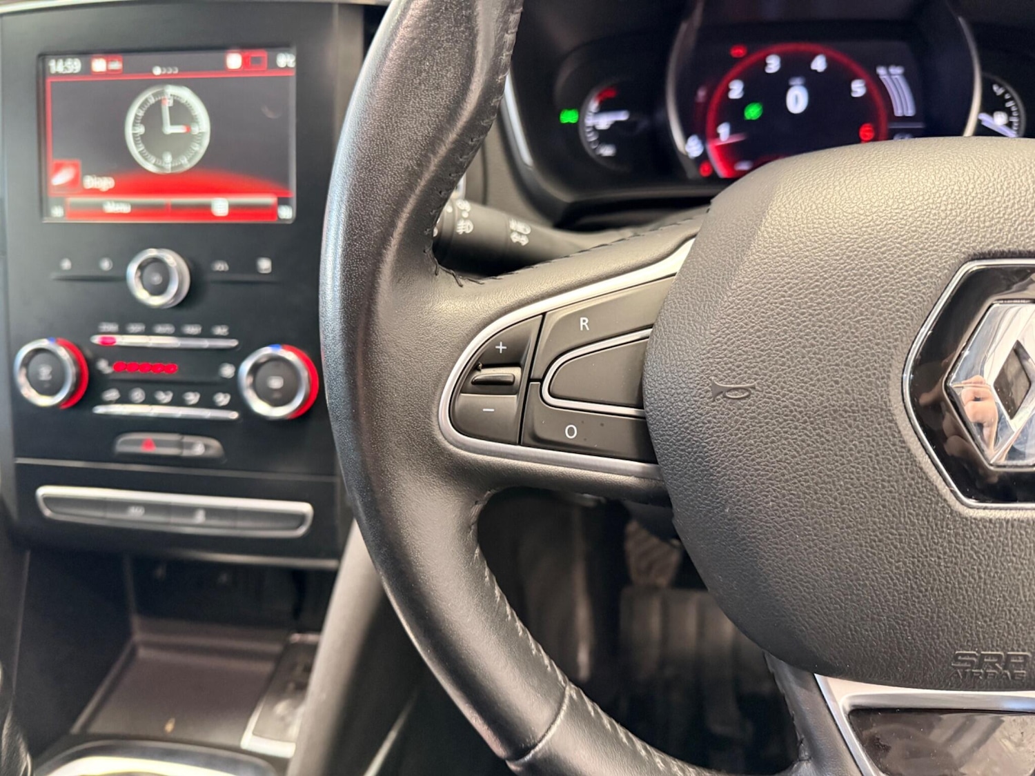 Used Renault Megane 2019 for sale - 77440333: Photo 21