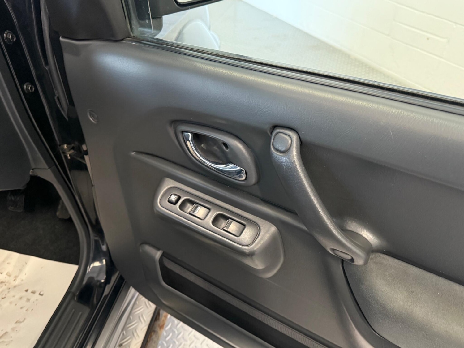 Used Suzuki Jimny 2009 for sale - 76688785: Photo 17