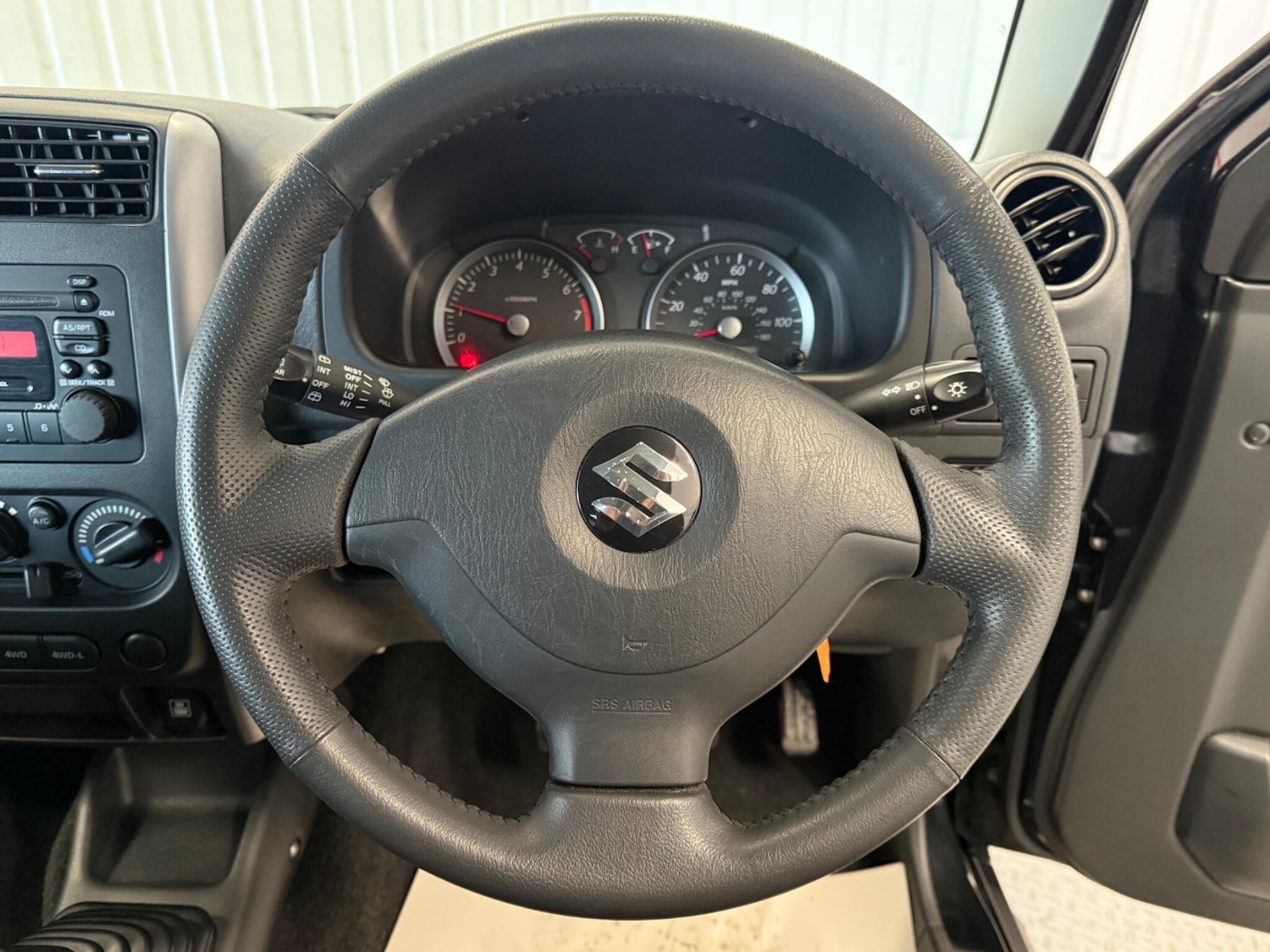 Used Suzuki Jimny 2009 for sale - 76688785: Photo 21