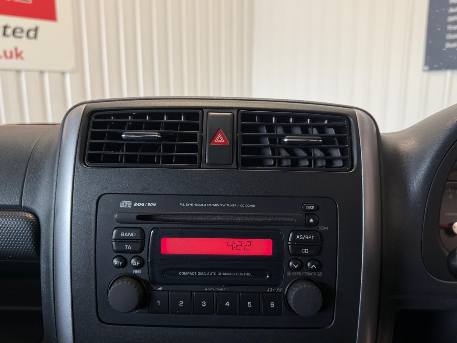 Used Suzuki Jimny 2009 for sale - 76688785: Photo 23