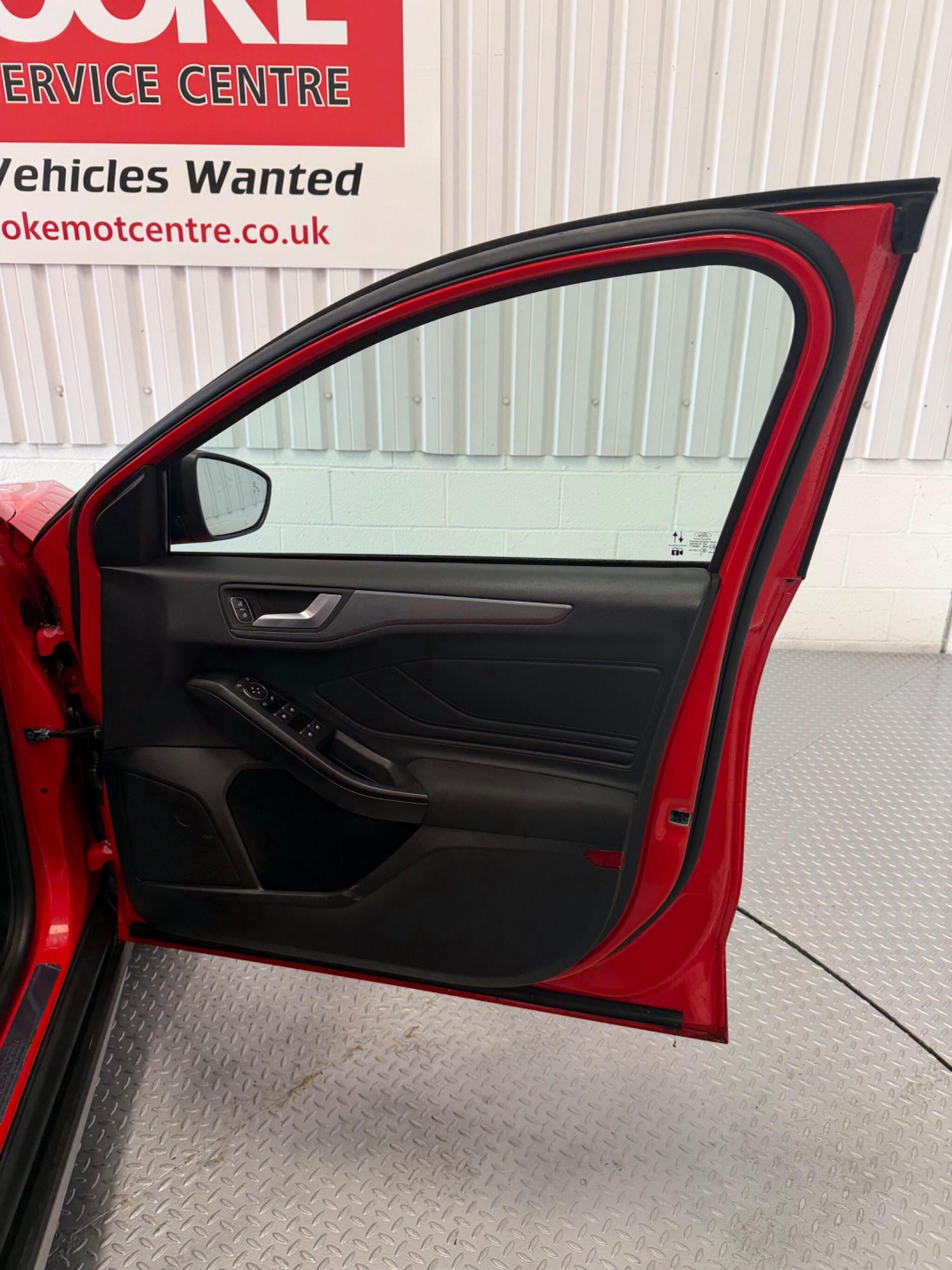 Used Ford Focus for sale - 78007692: Photo 16