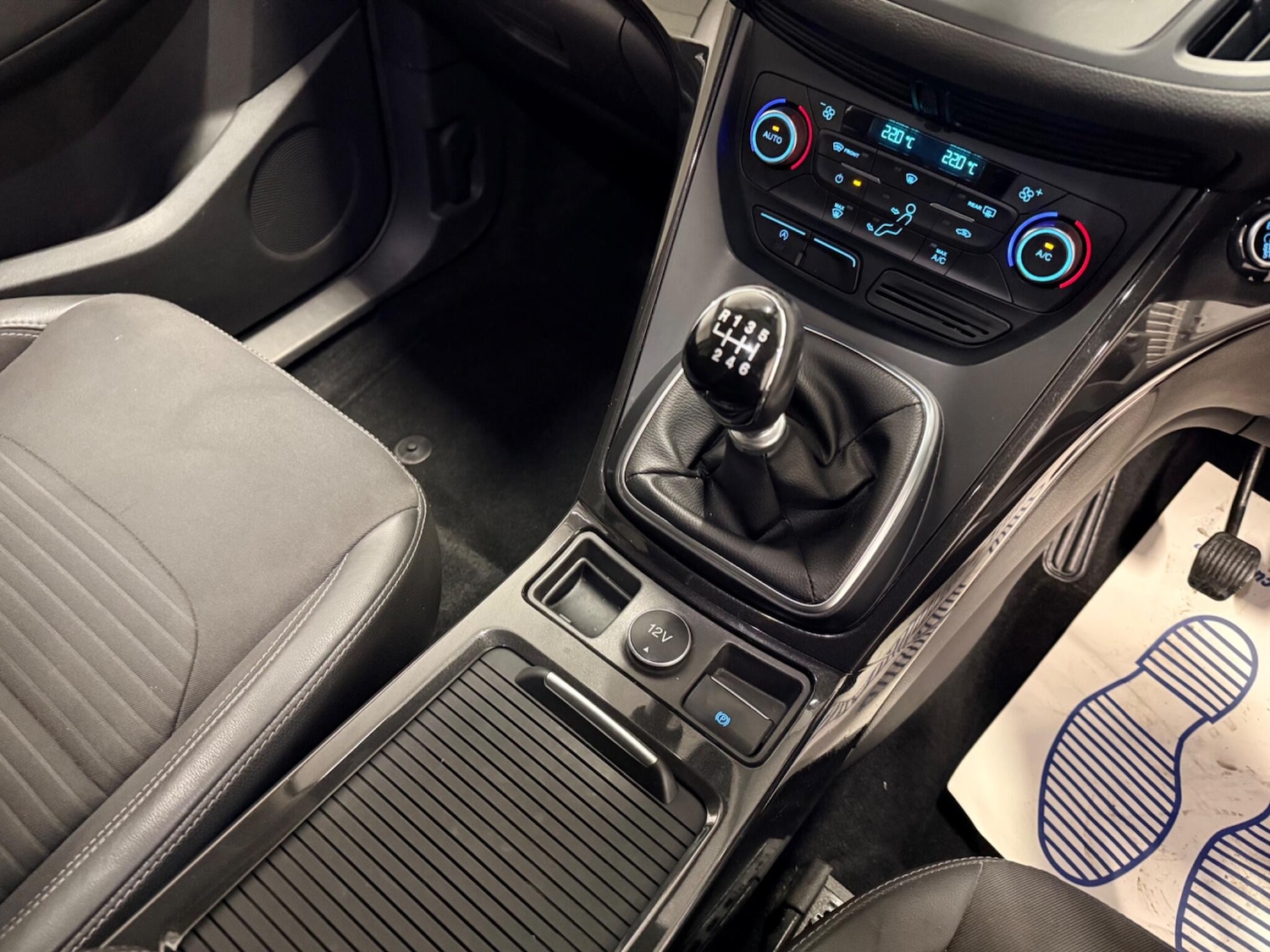 Used Ford Kuga 2017 for sale - 77358670: Photo 28