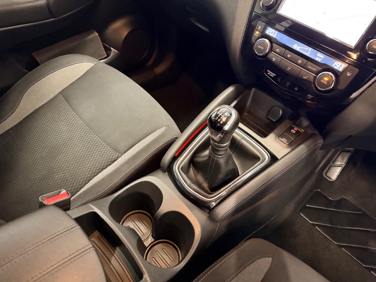 Used Nissan Qashqai for sale - 77958259: Photo 28