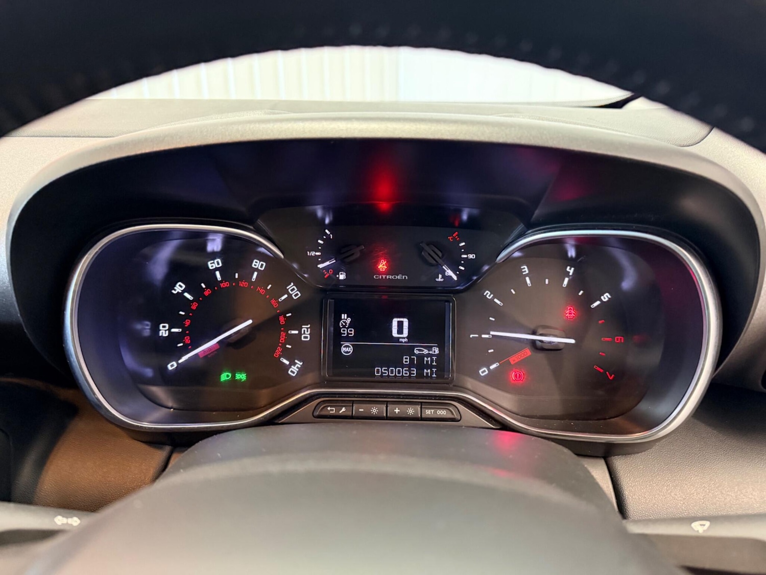 Used Citroen C3 Aircross for sale - 77825132: Photo 24