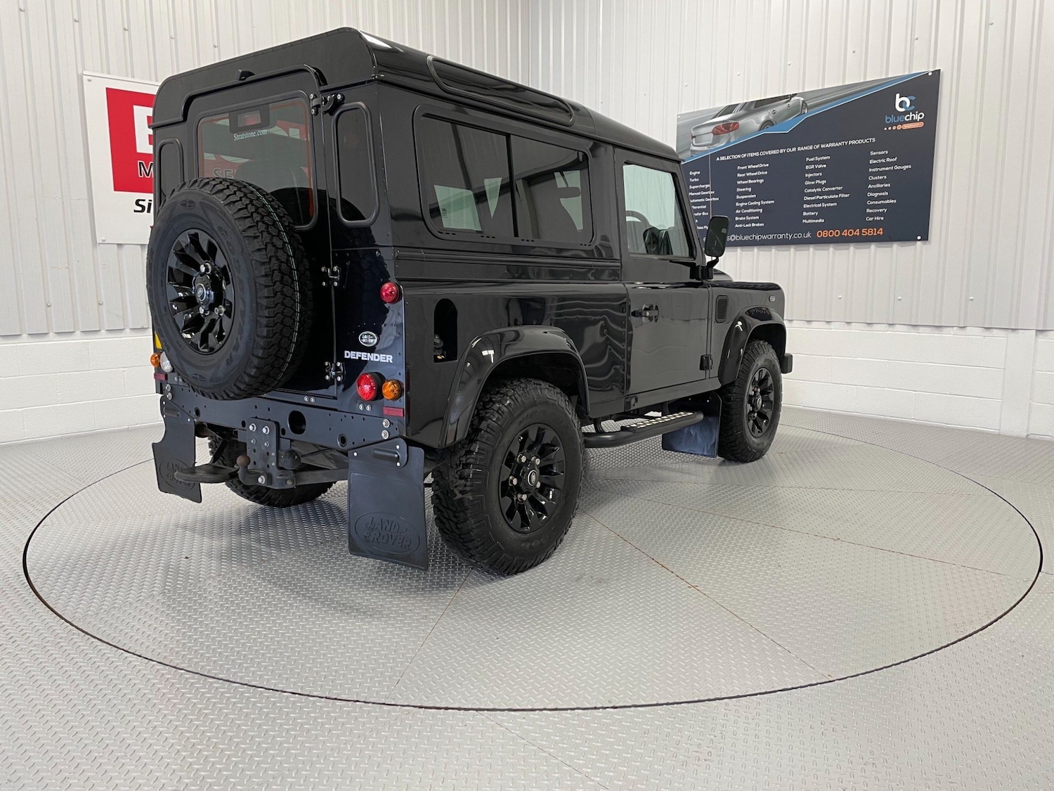 Used Land Rover Defender 2014 for sale - 77723505: Photo 4