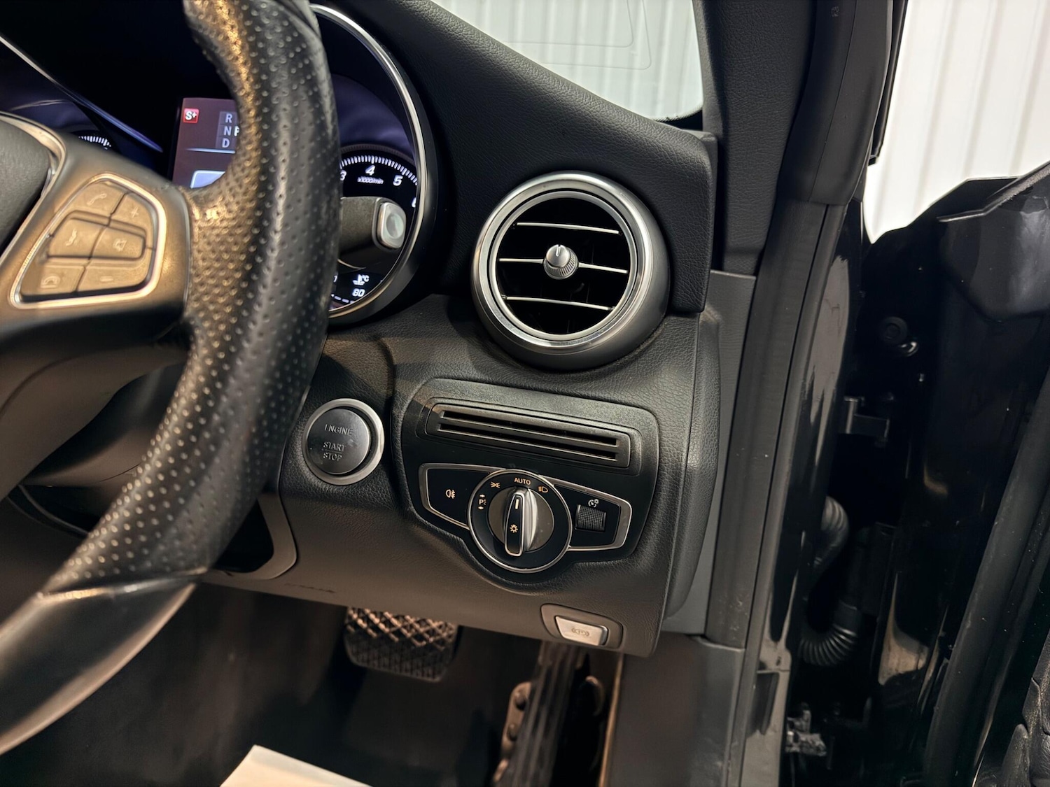 Used Mercedes-Benz C Class 2017 for sale - 77387774: Photo 21