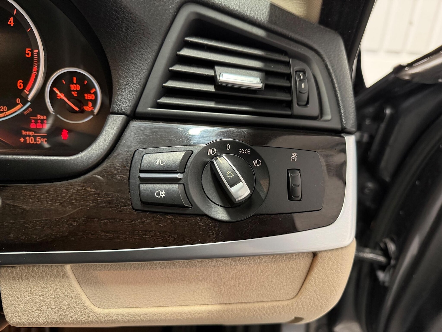 Used BMW 5 Series 2016 for sale - 76572259: Photo 22