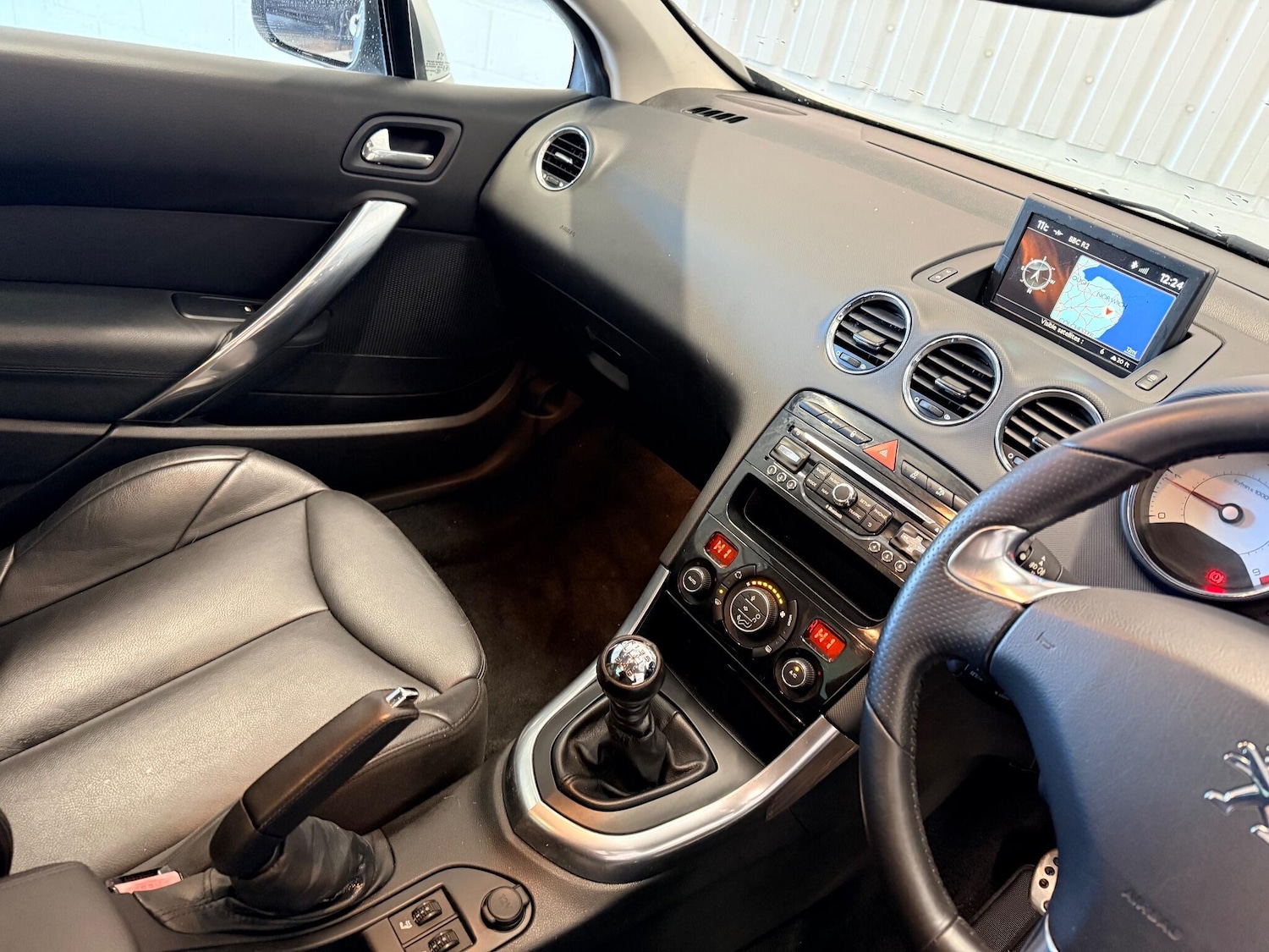 Used Peugeot 308 2013 for sale - 76913584: Photo 21