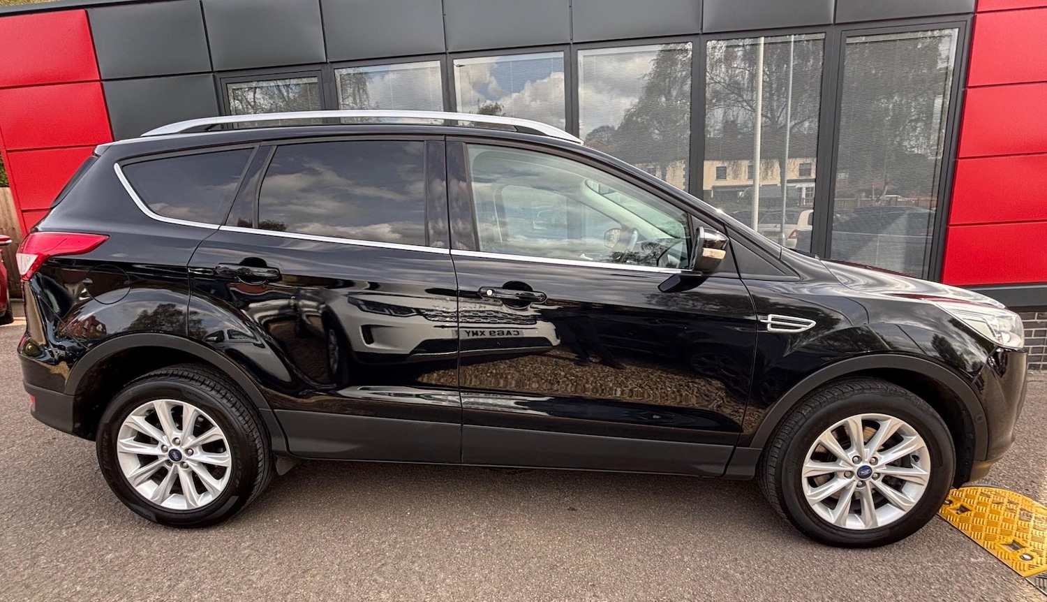 Used Ford Kuga 2016 for sale - 77060375: Photo 6