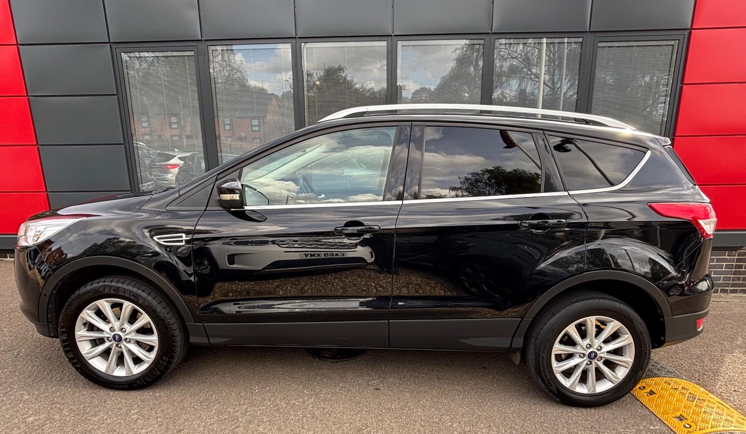 Used Ford Kuga 2016 for sale - 77060375: Photo 7