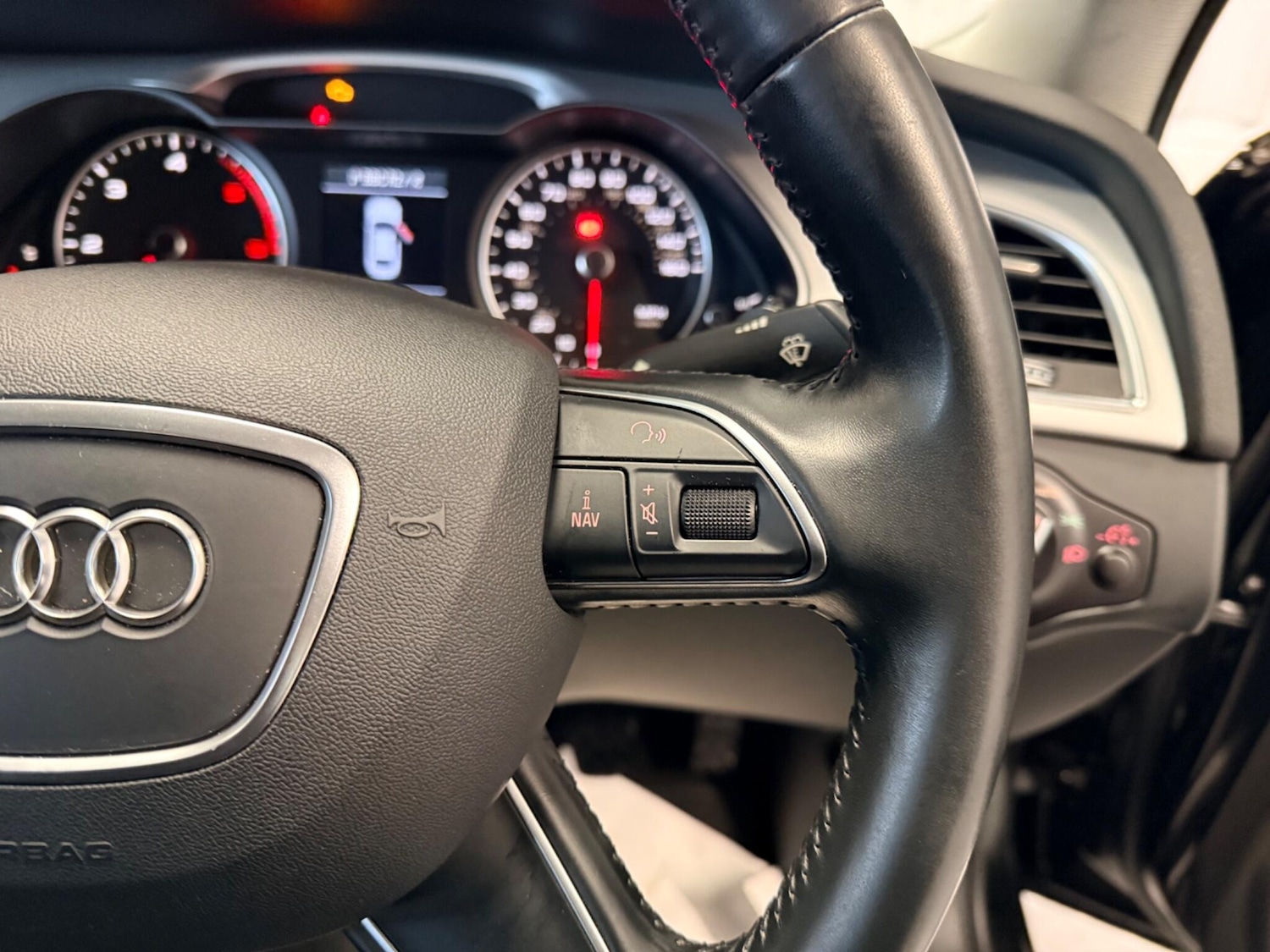 Used Audi A4 2015 for sale - 77808744: Photo 21