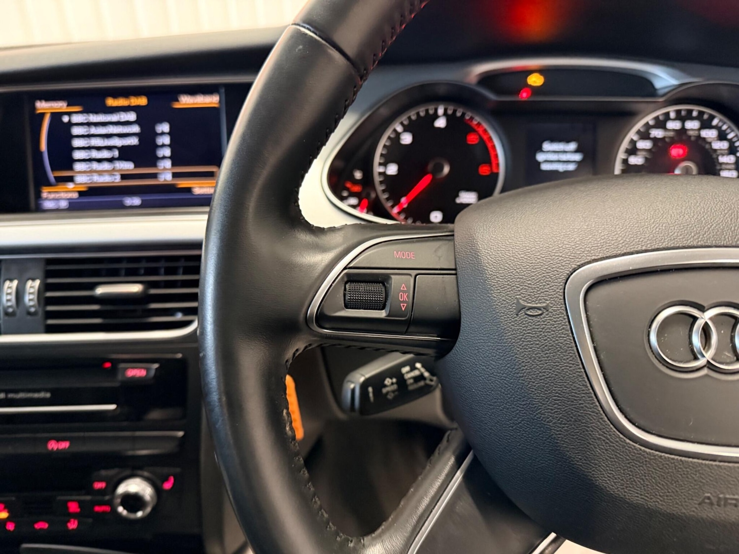 Used Audi A4 2015 for sale - 77808744: Photo 22