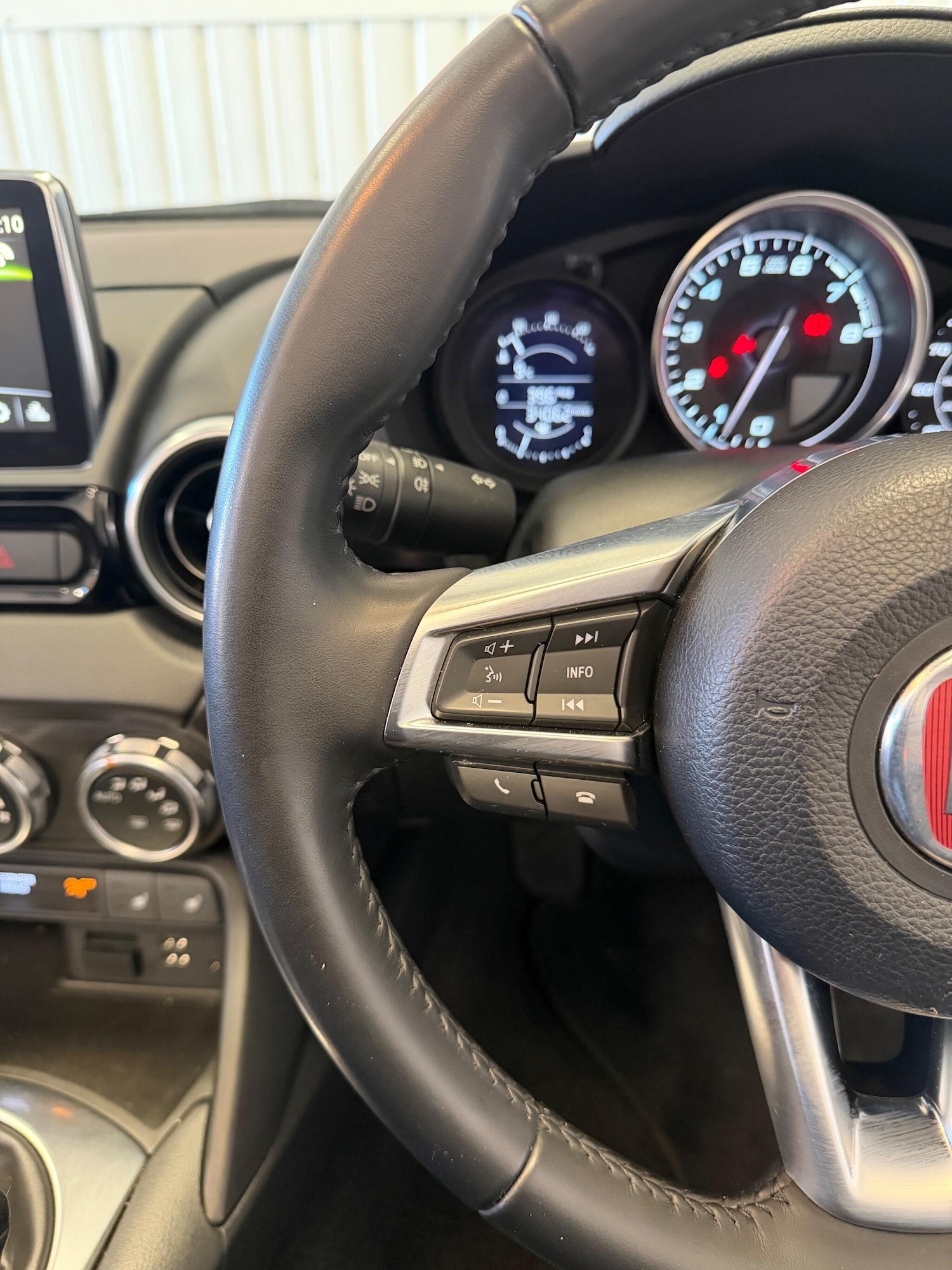 Used Fiat 124 Spider 2018 for sale - 76781449: Photo 27