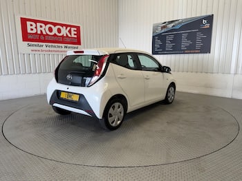 Used Toyota AYGO 2016 for sale - 79496485: Photo