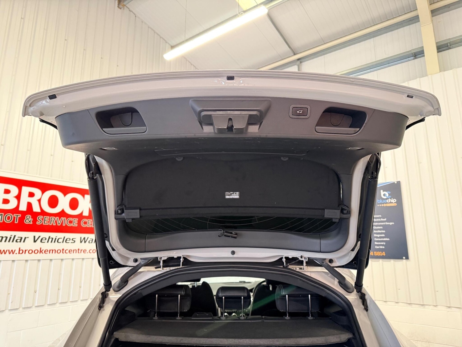 Used Jaguar E-Pace 2018 for sale - 78035128: Photo 18