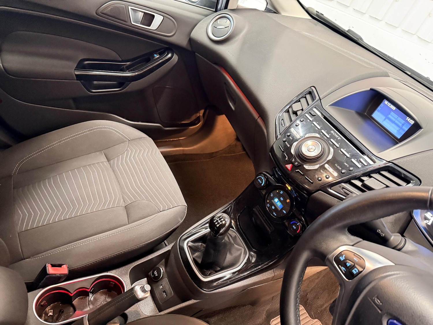 Used Ford Fiesta 2014 for sale - 76965012: Photo 21