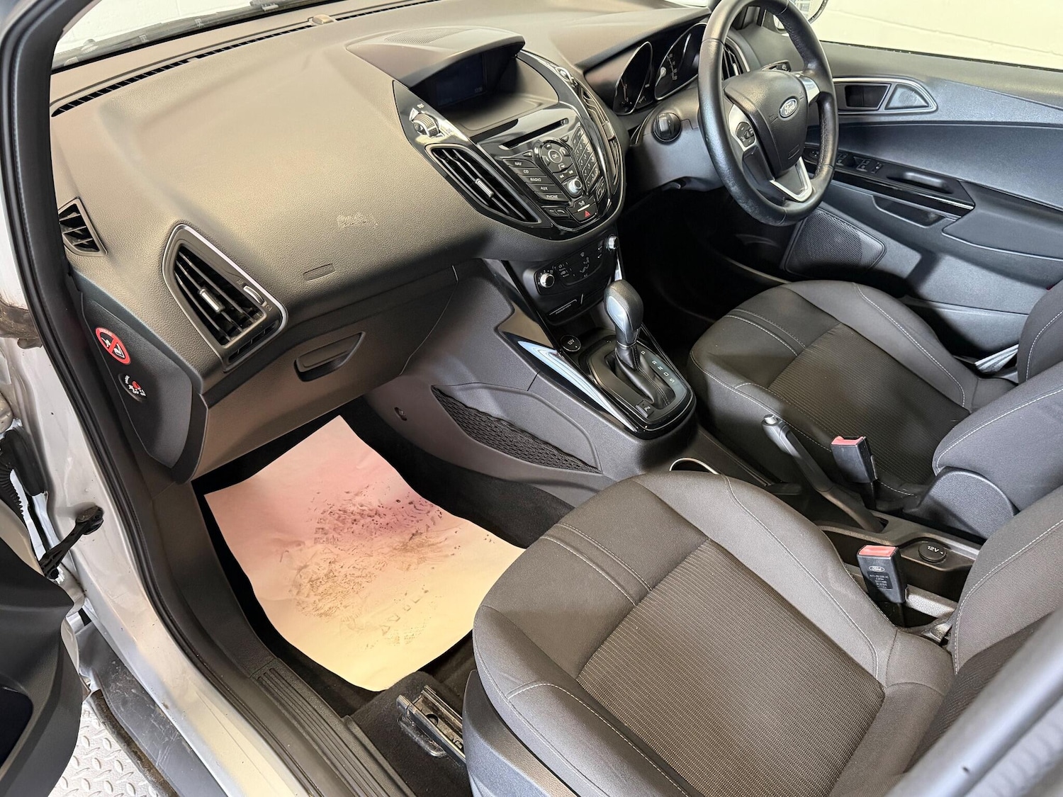 Used Ford B-MAX 2016 for sale - 75867125: Photo 15