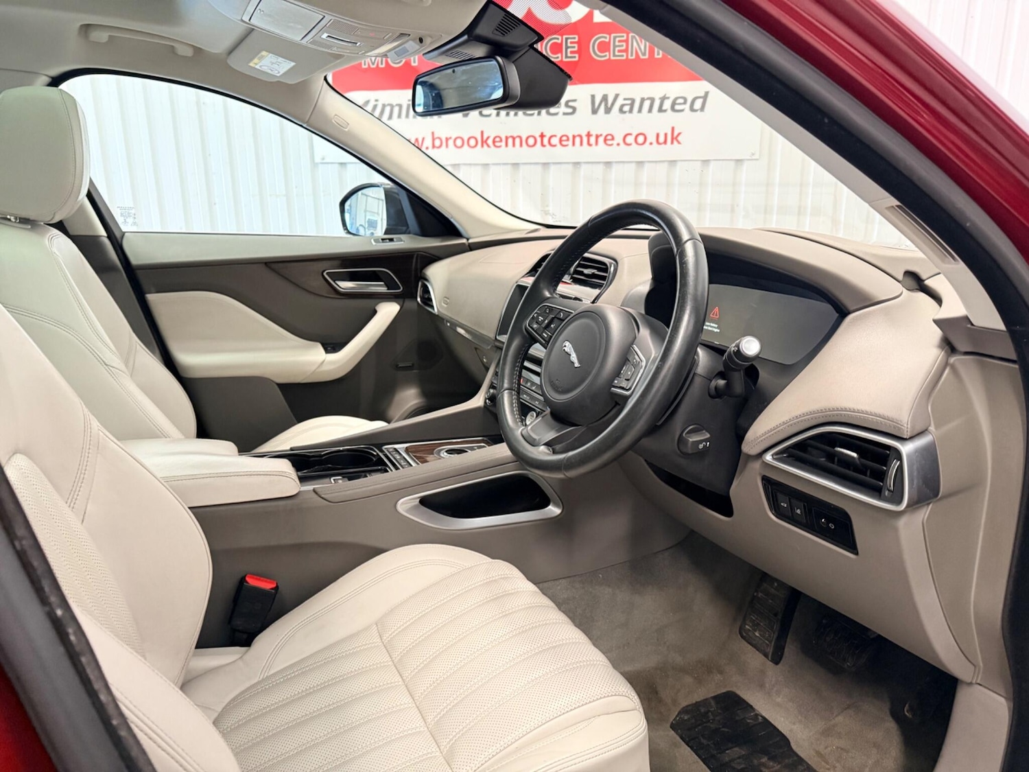 Used Jaguar F-Pace 2016 for sale - 77440340: Photo 21