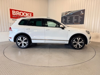 Used Volkswagen Touareg 2014 for sale - 76592078: Photo