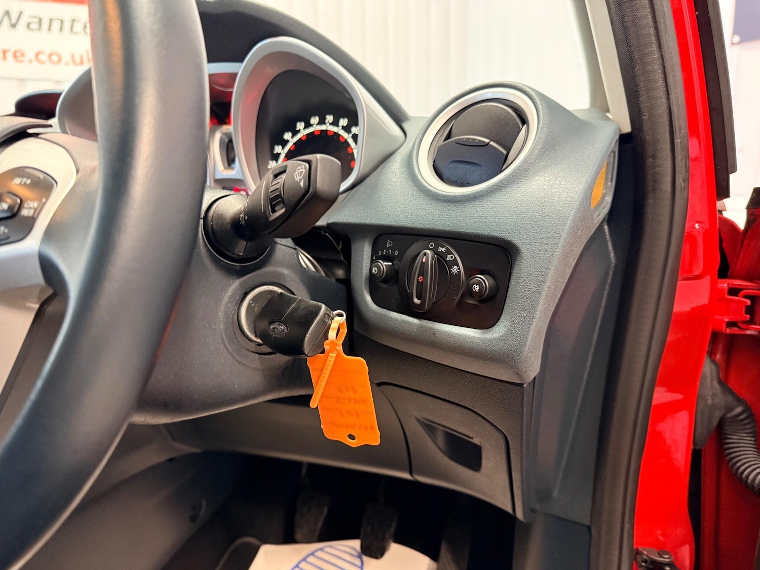 Used Ford Fiesta 2009 for sale - 76953055: Photo 24