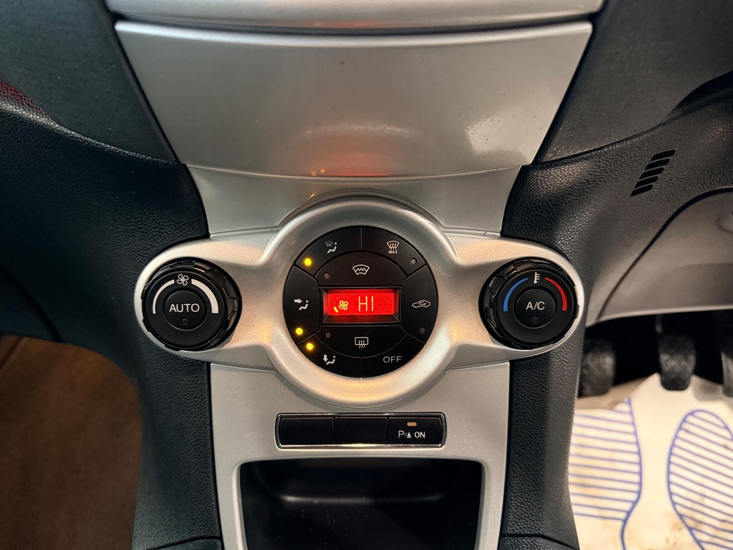 Used Ford Fiesta 2009 for sale - 76953055: Photo 27