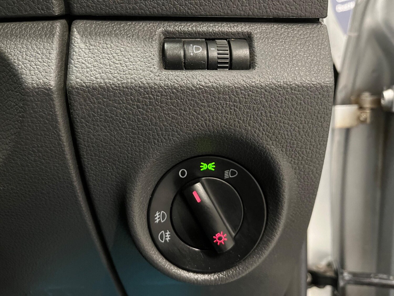 Used Volkswagen Amarok for sale - 78047696: Photo 15