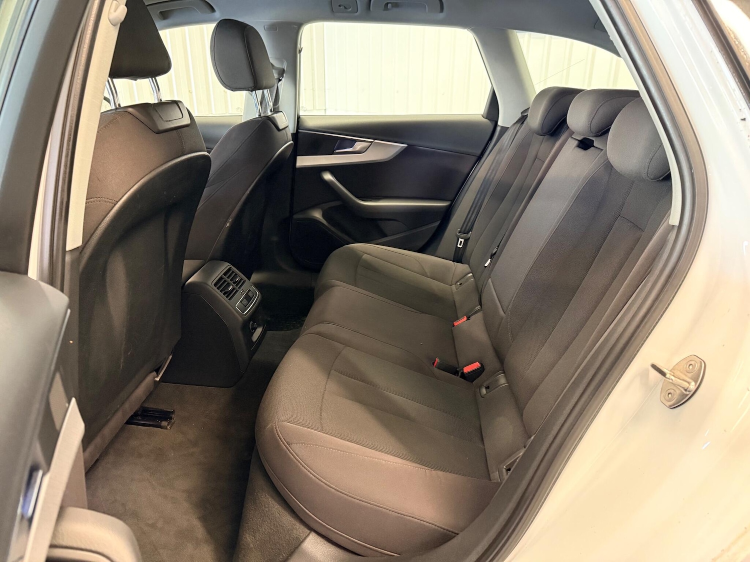 Used Audi A4 2017 for sale - 77130654: Photo 16