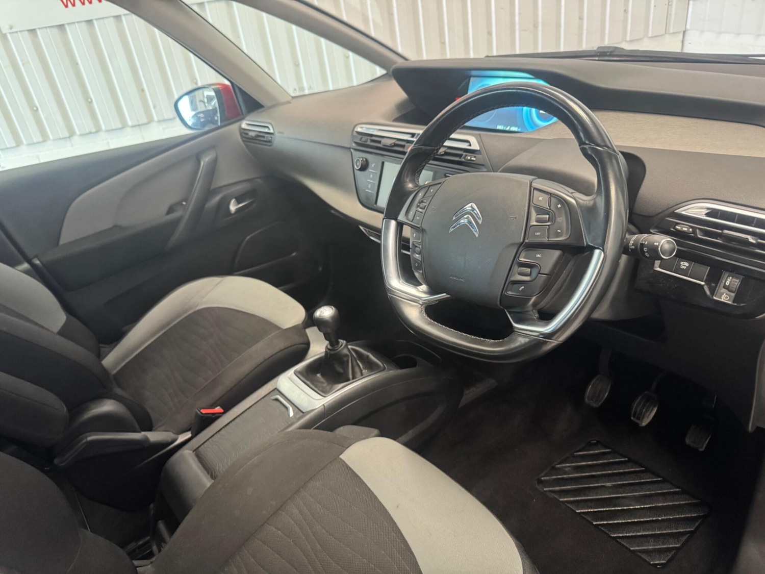 Used Citroen Grand C4 Picasso 2015 for sale - 78185392: Photo 18