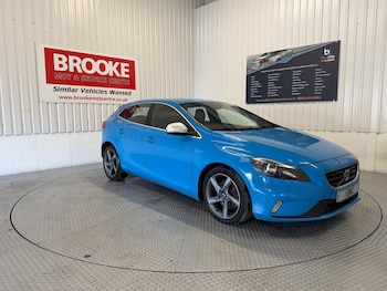 Used Volvo V40 2015 for sale - 78115814: Photo