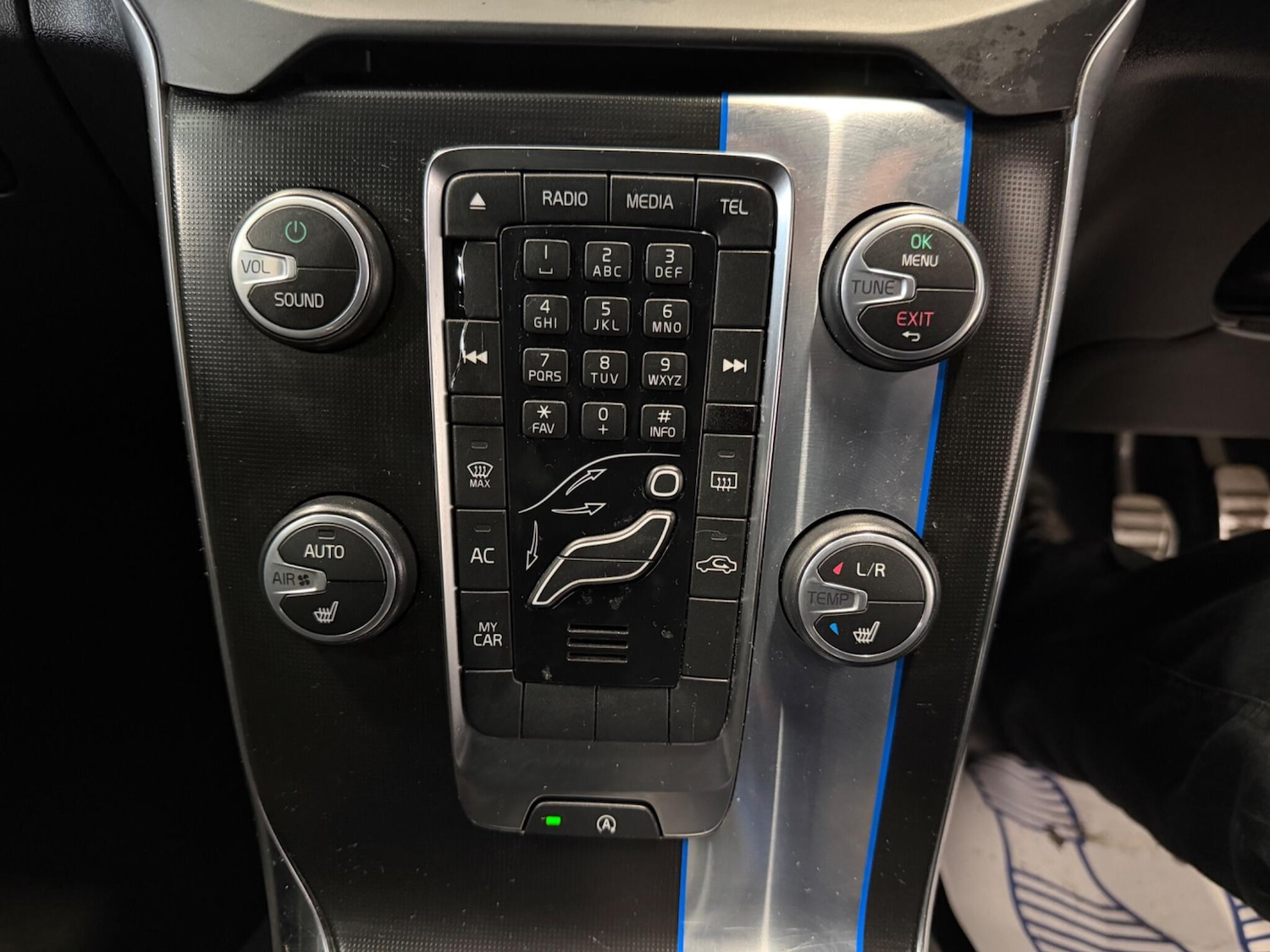 Used Volvo V40 for sale - 78115814: Photo 25