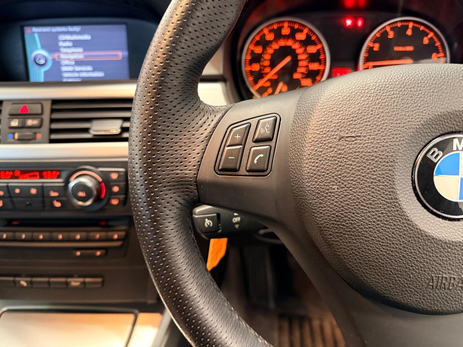 Used BMW 3 Series 2012 for sale - 77066962: Photo 23