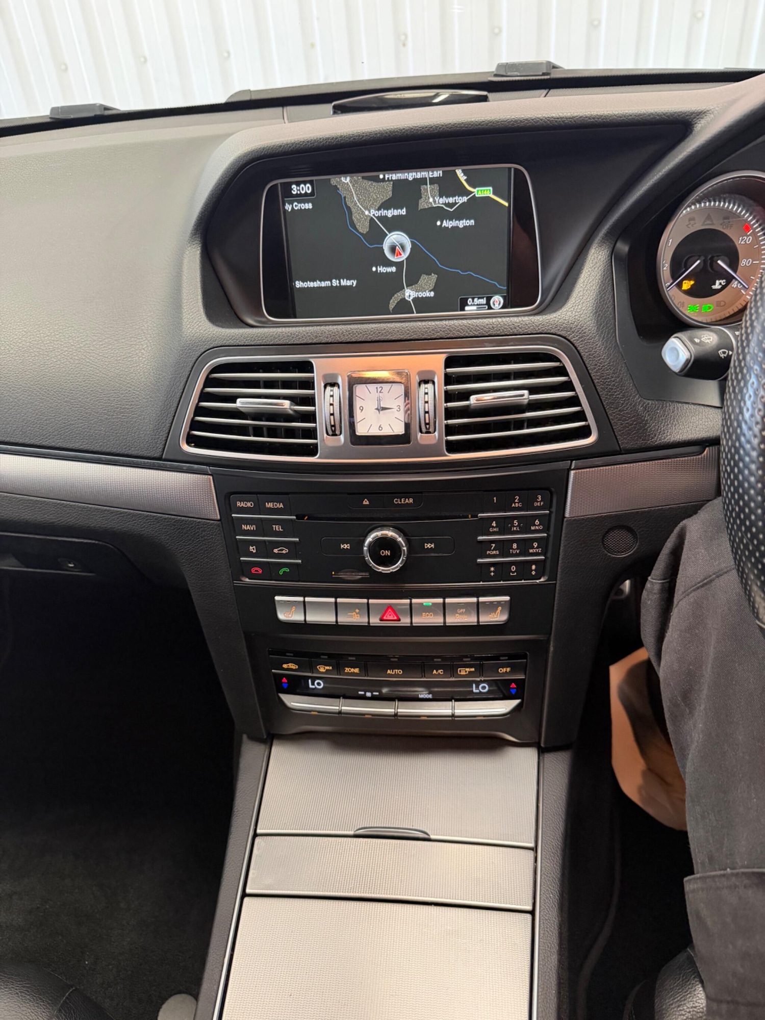 Used Mercedes-Benz E Class 2016 for sale - 77993405: Photo 22