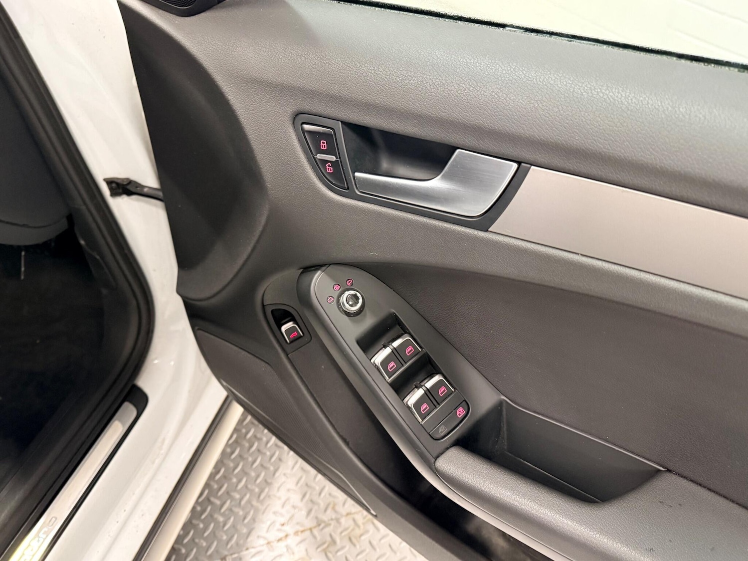 Used Audi A4 Allroad 2014 for sale - 76689893: Photo 19