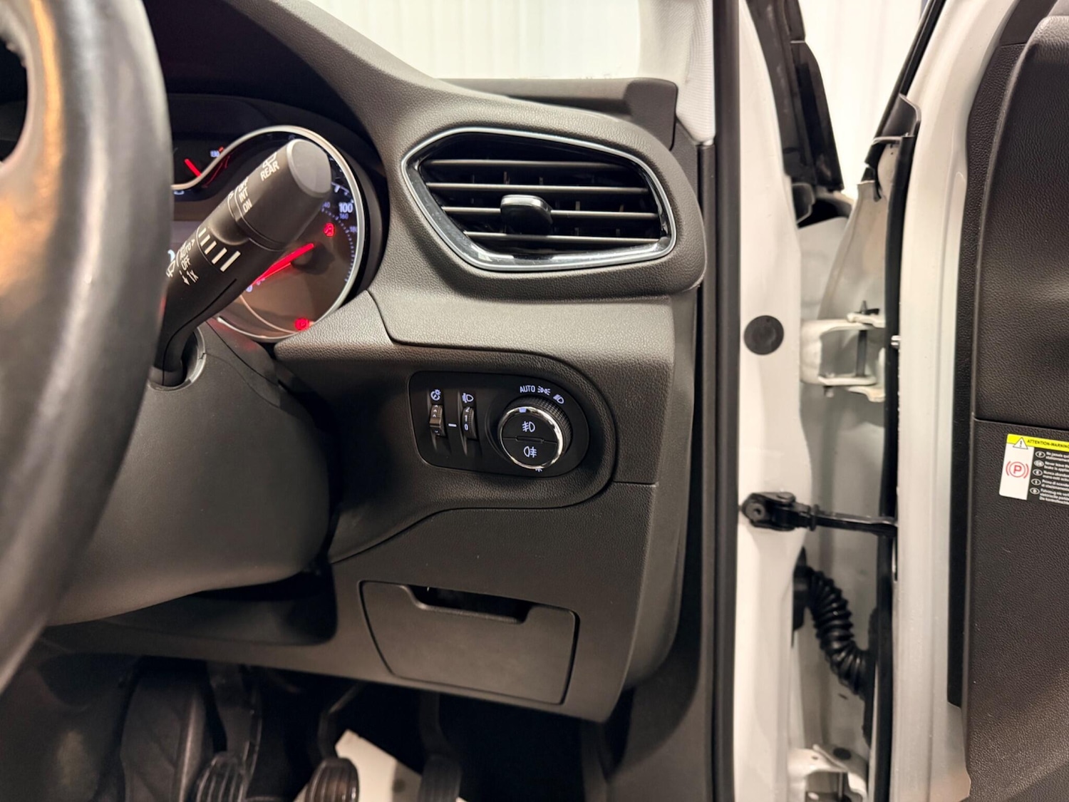 Used Vauxhall Grandland X 2018 for sale - 77386260: Photo 23