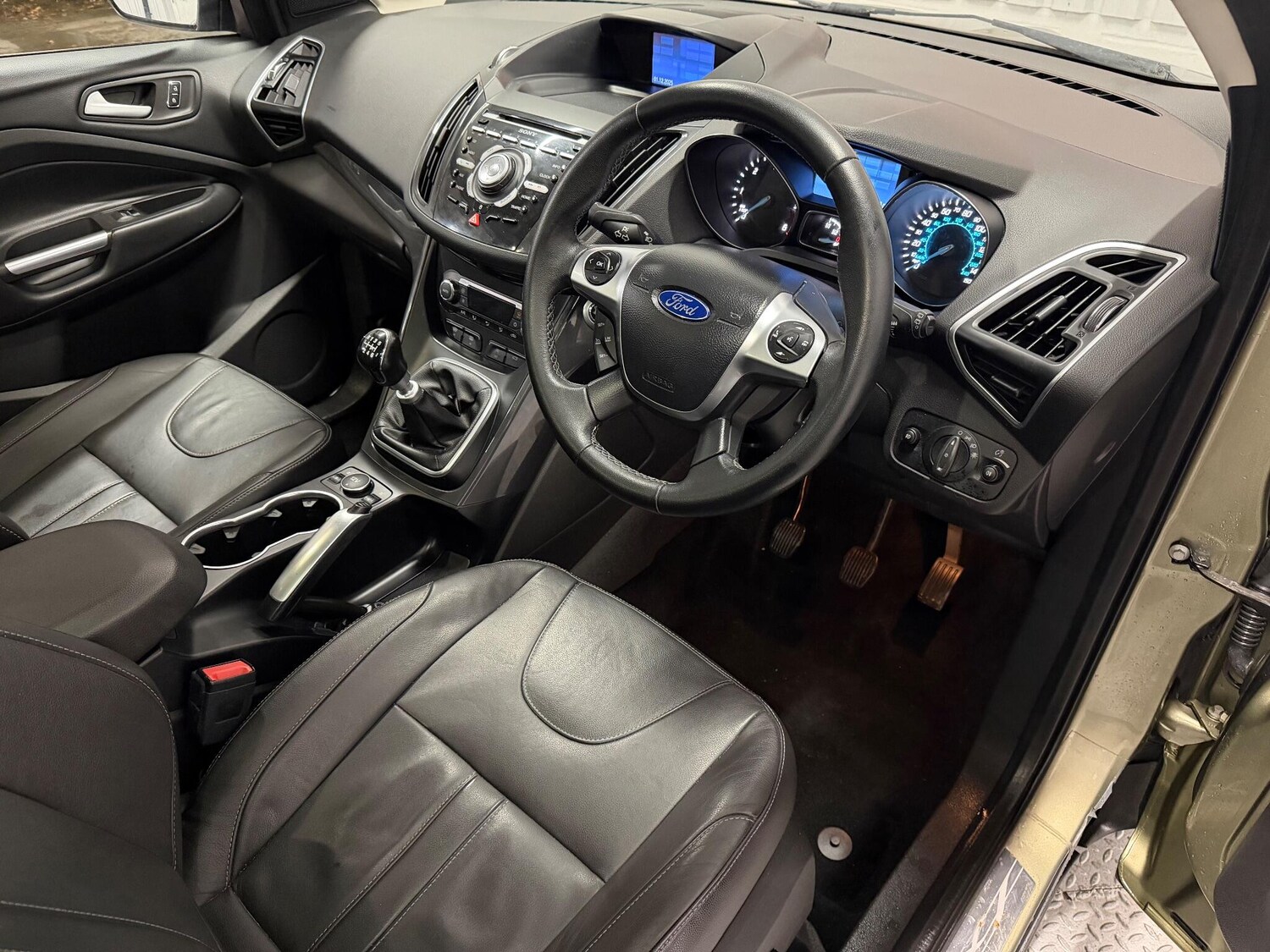 Used Ford Kuga 2014 for sale - 76772101: Photo 16