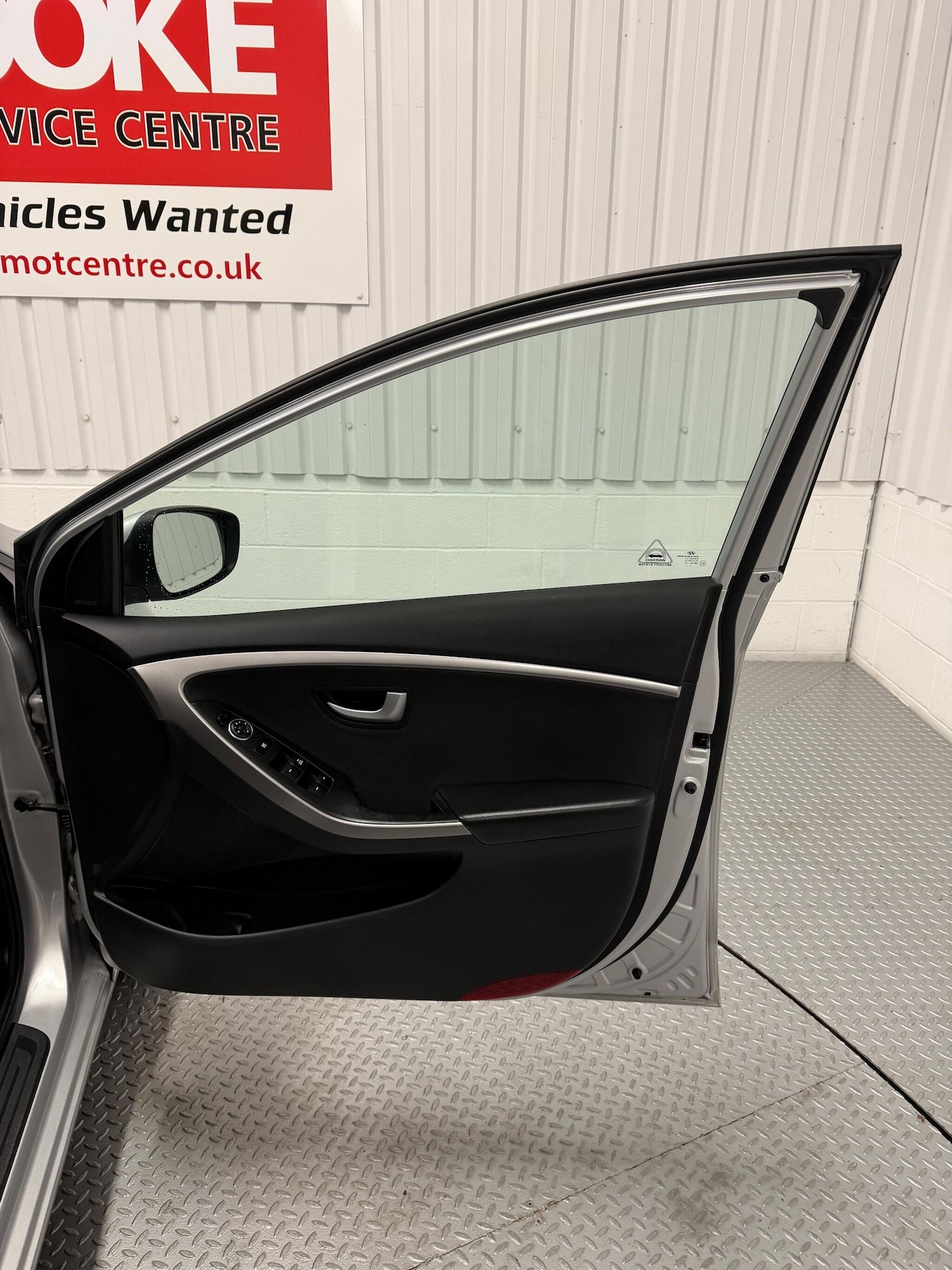 Used Hyundai i30 2015 for sale - 76607664: Photo 16