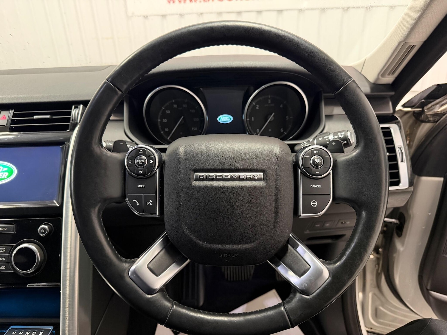 Used Land Rover Discovery 2017 for sale - 76585416: Photo 20