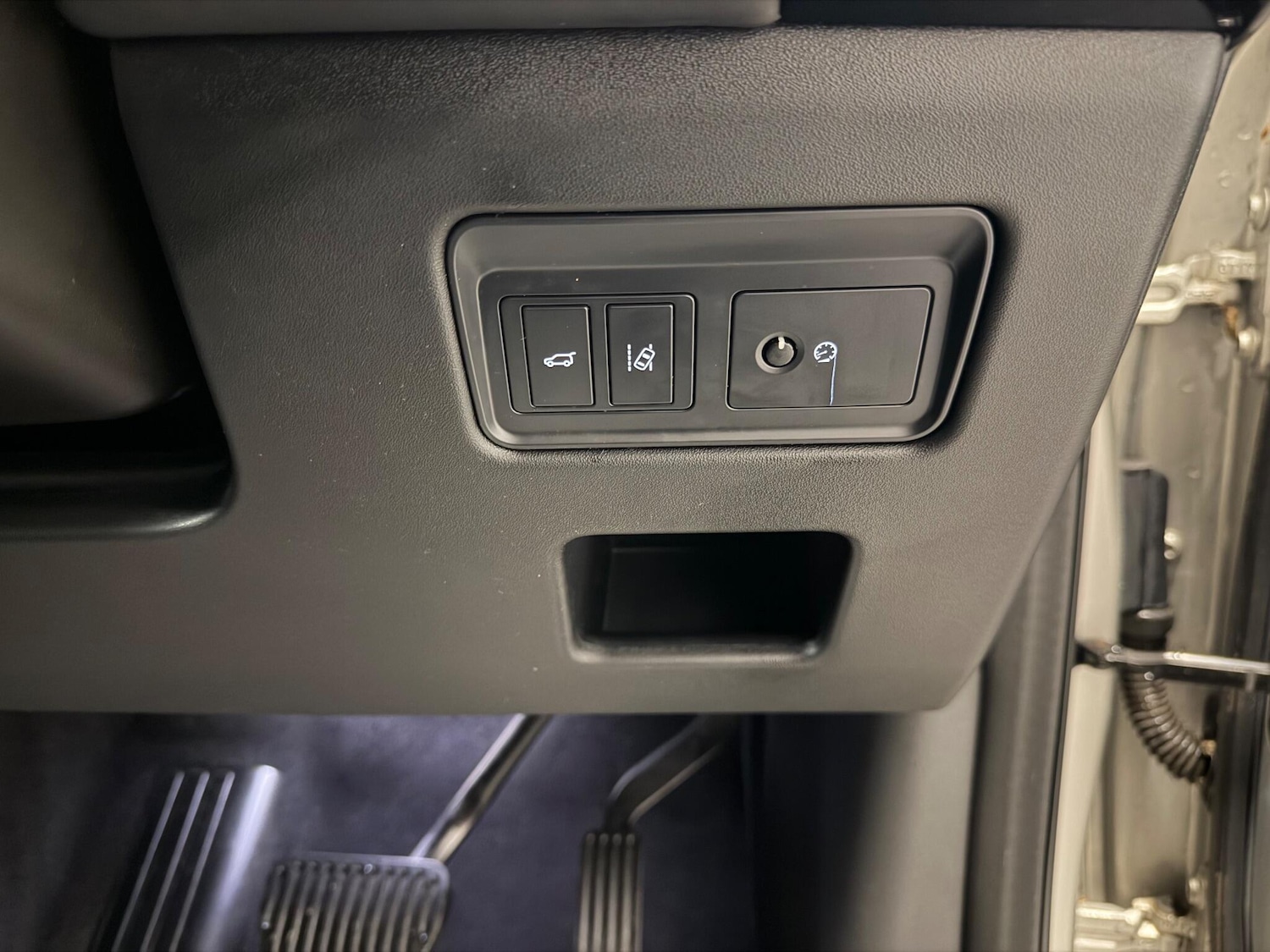 Used Land Rover Discovery 2017 for sale - 76585416: Photo 24