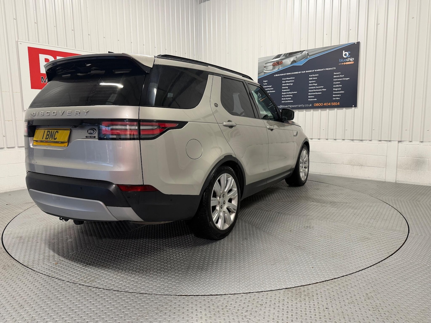 Used Land Rover Discovery 2017 for sale - 76585416: Photo 4