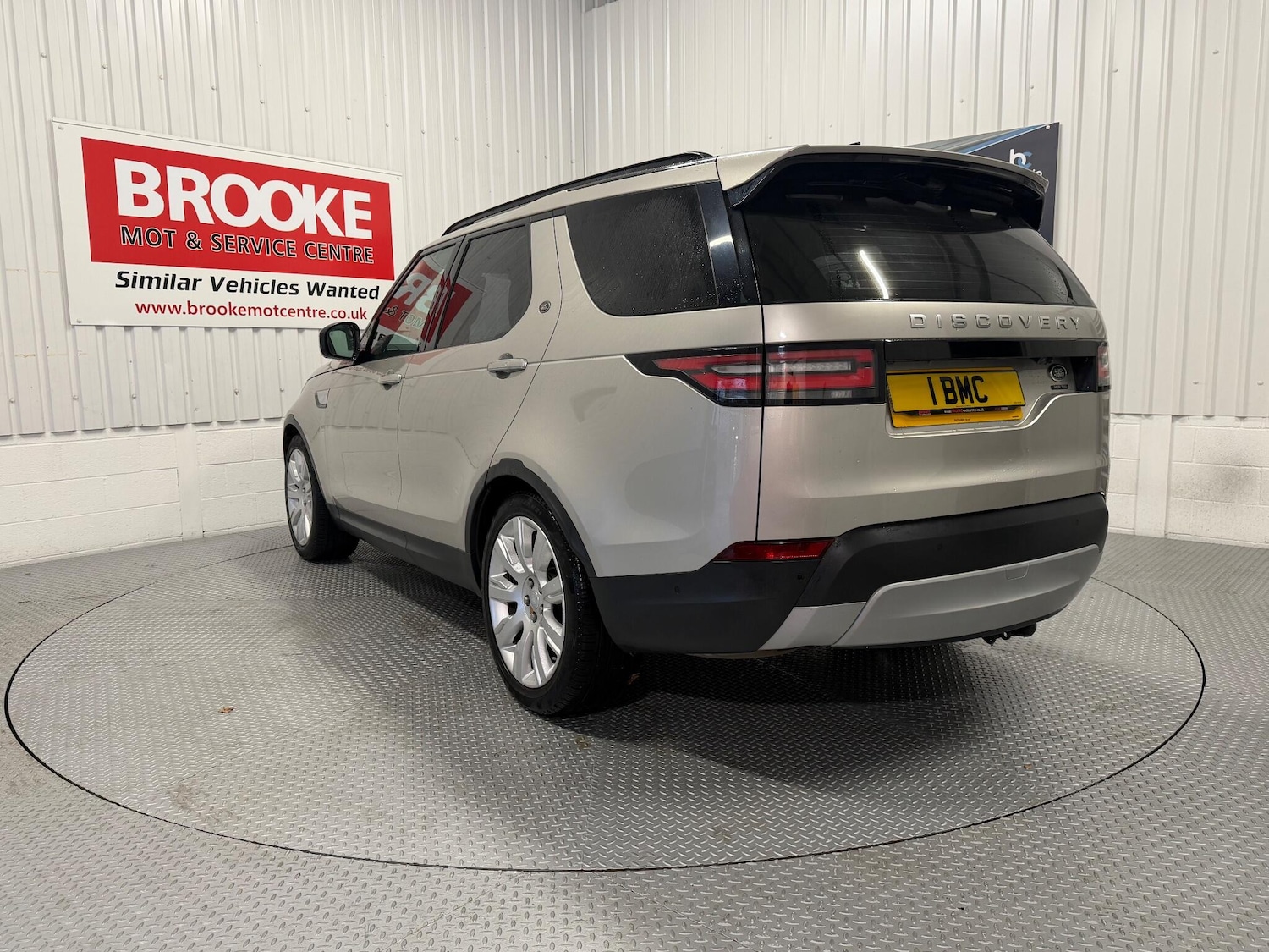 Used Land Rover Discovery 2017 for sale - 76585416: Photo 6