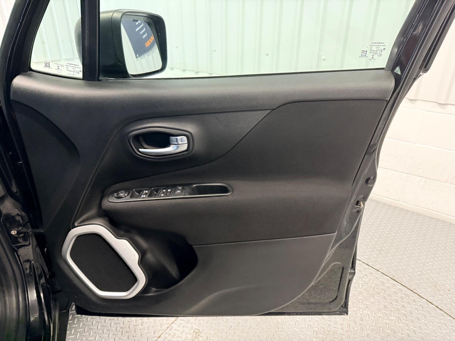 Used Jeep Renegade 2017 for sale - 77586058: Photo 15