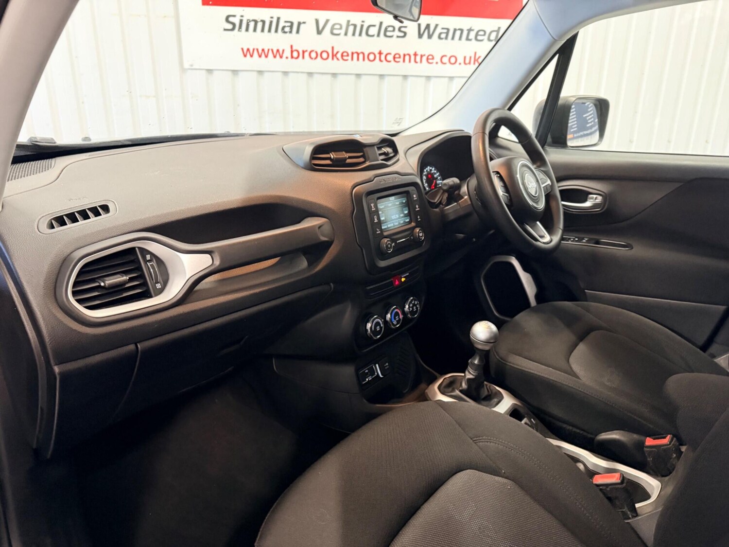 Used Jeep Renegade 2017 for sale - 77586058: Photo 9