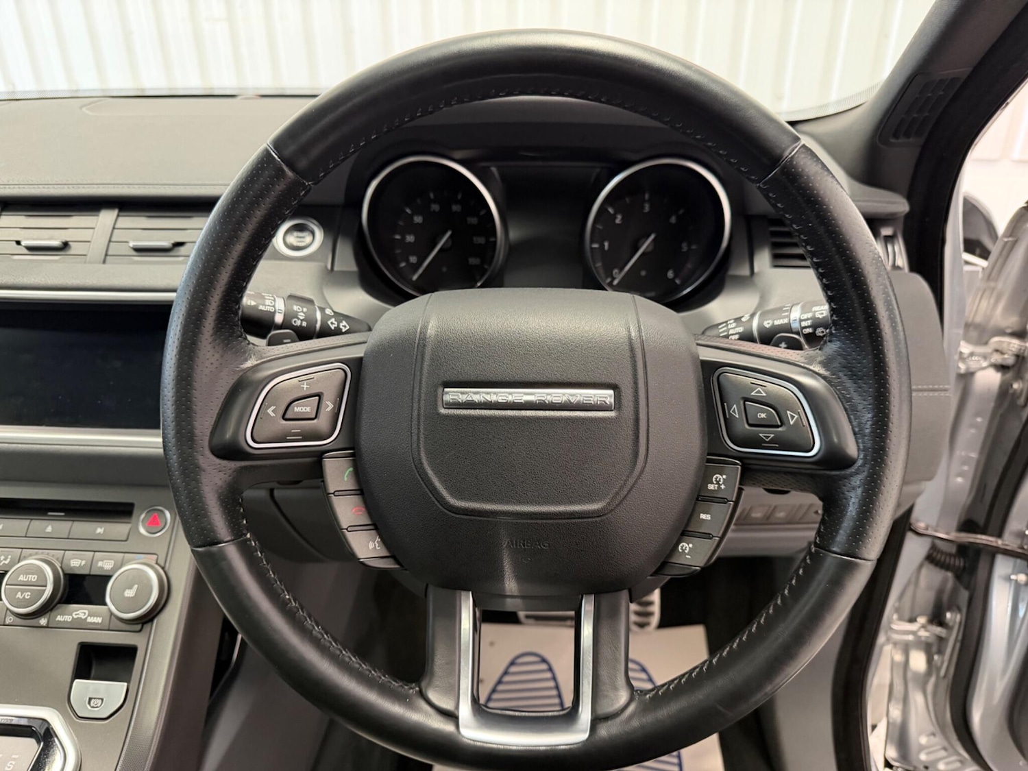 Used Land Rover Range Rover Evoque 2018 for sale - 78086008: Photo 19